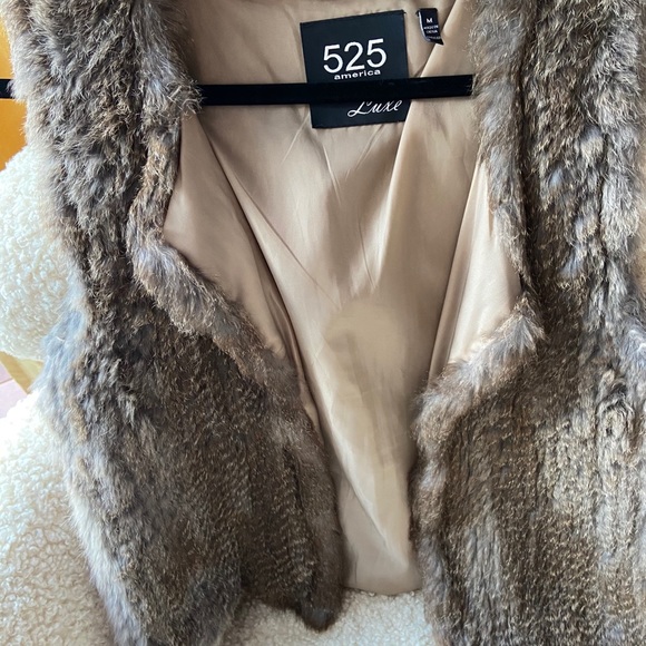 525 America Rabbit Fur Vest - Picture 6 of 8